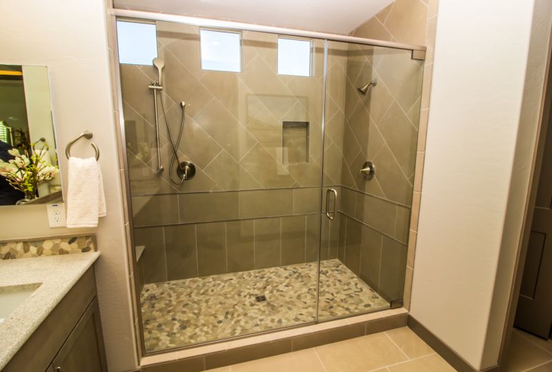Contemporary Shower Area